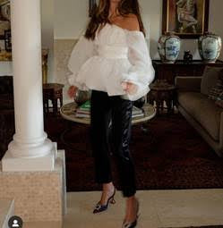 AJE off the shoulder divine top